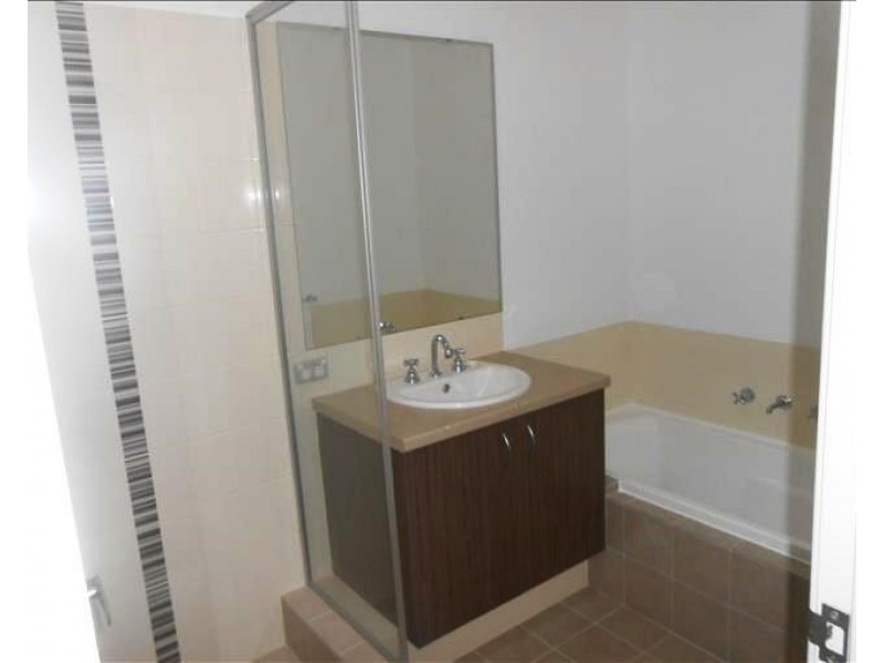 5 Delphi Way, Aveley WA 6069