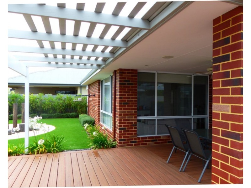 8 Horsenall Close, Ellenbrook WA 6069