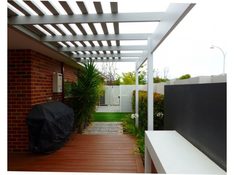 8 Horsenall Close, Ellenbrook WA 6069