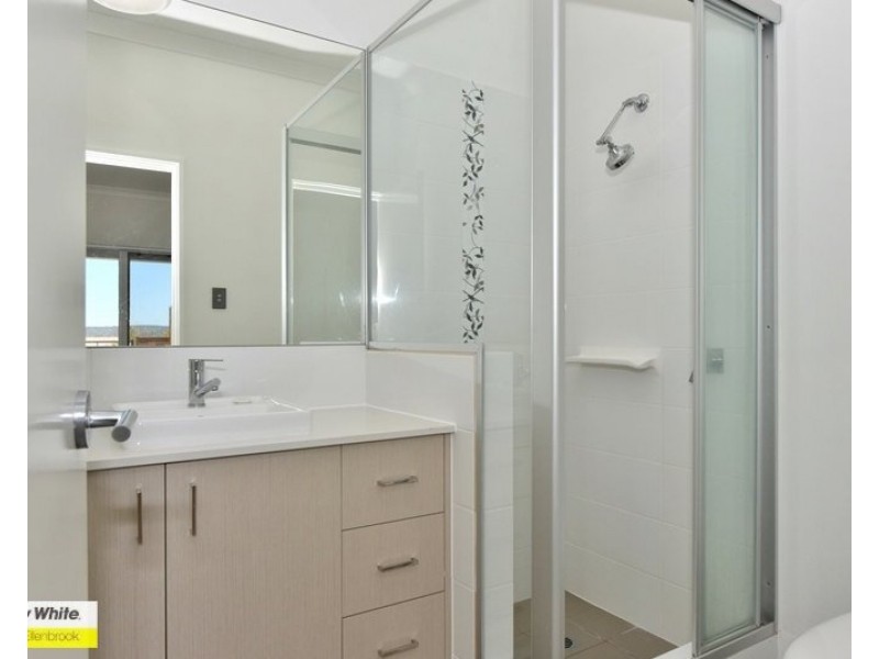 6 Finke Alley, Ellenbrook WA 6069