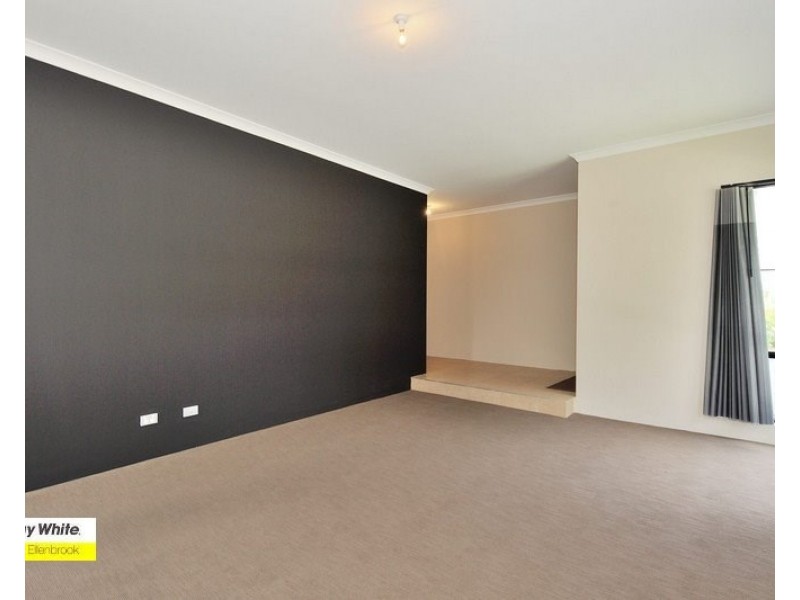 26 Jennapullin Crescent, Ellenbrook WA 6069