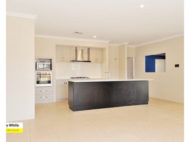 26 Jennapullin Crescent, Ellenbrook WA 6069