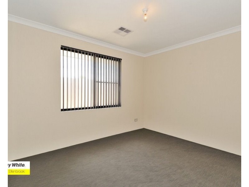 26 Jennapullin Crescent, Ellenbrook WA 6069