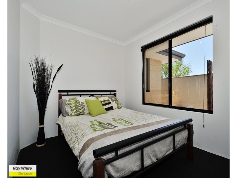 1 Ginnini Lane, Ellenbrook WA 6069