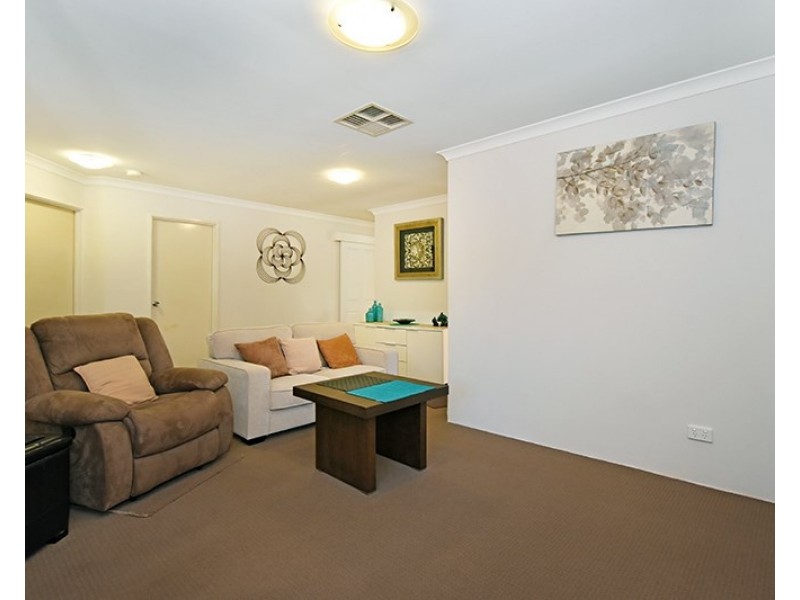 42 Sherbrooke Retreat, Ellenbrook WA 6069