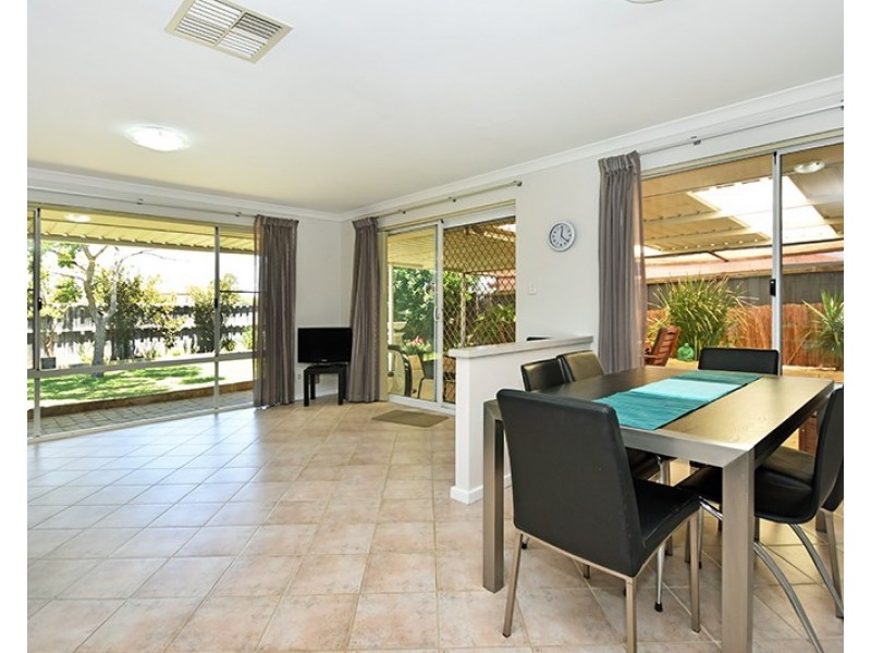 42 Sherbrooke Retreat, Ellenbrook WA 6069