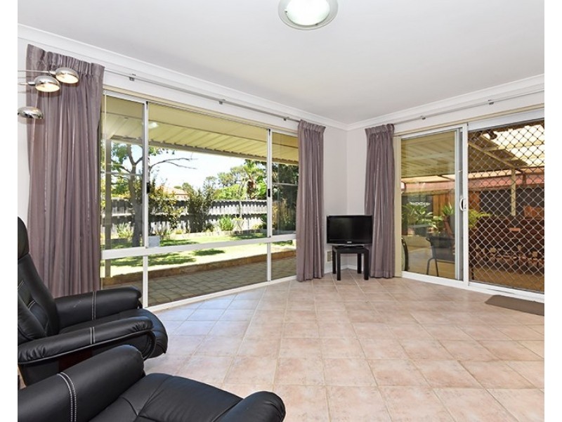 42 Sherbrooke Retreat, Ellenbrook WA 6069
