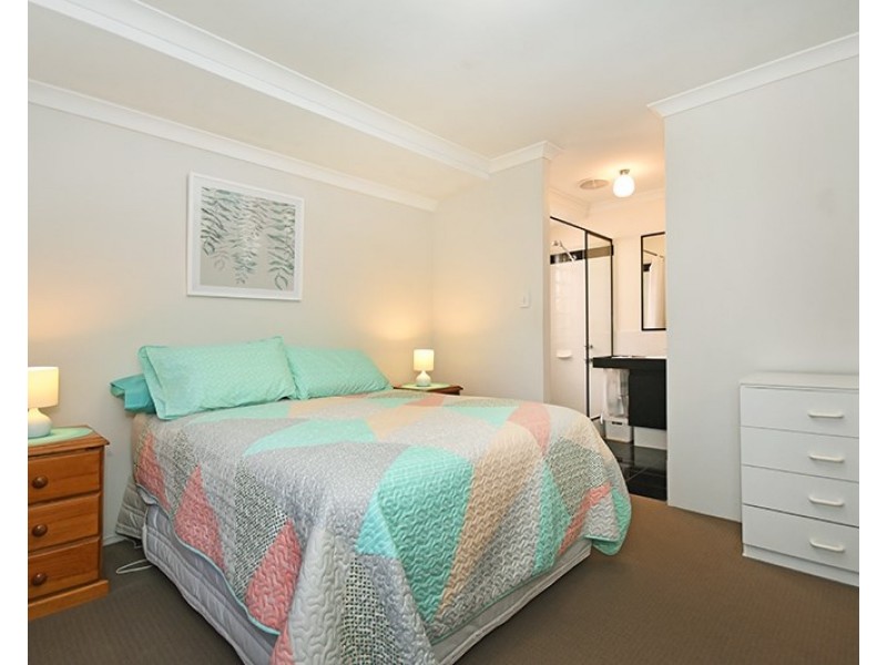 42 Sherbrooke Retreat, Ellenbrook WA 6069