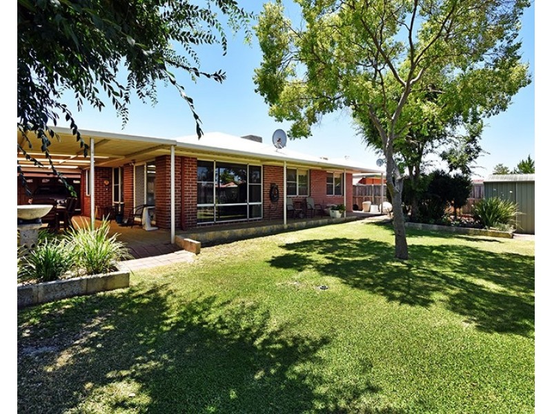 42 Sherbrooke Retreat, Ellenbrook WA 6069