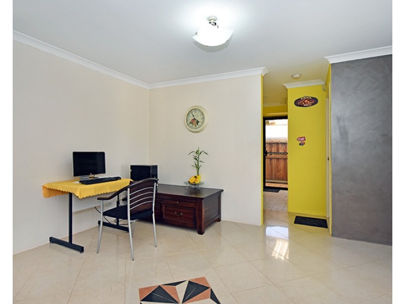 10 Mustang Drive, Henley Brook WA 6055