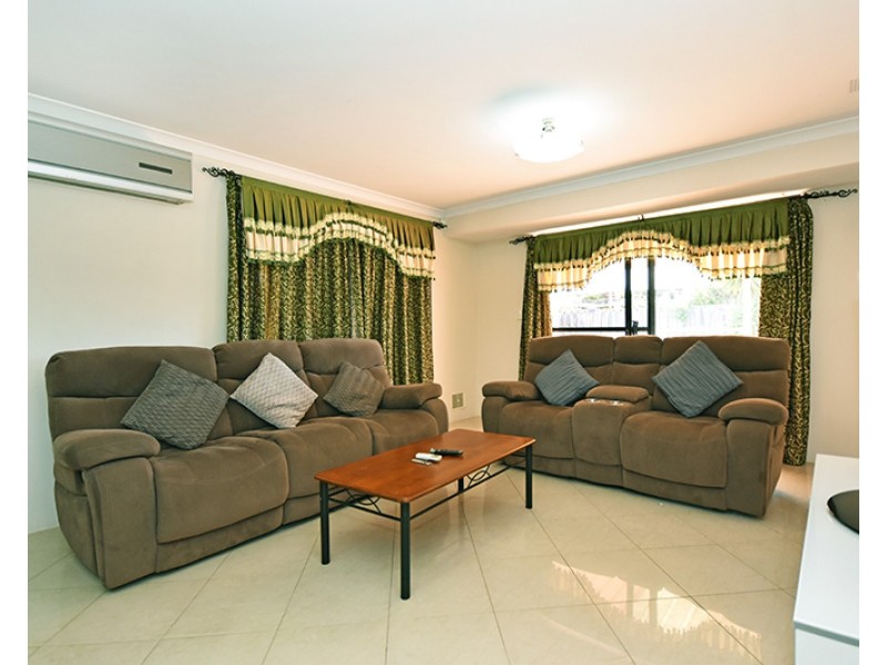 10 Mustang Drive, Henley Brook WA 6055