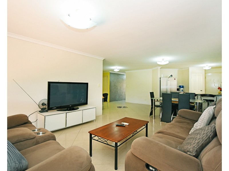 10 Mustang Drive, Henley Brook WA 6055