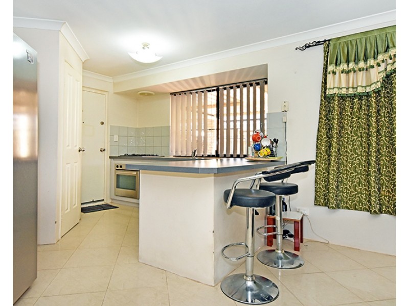 10 Mustang Drive, Henley Brook WA 6055