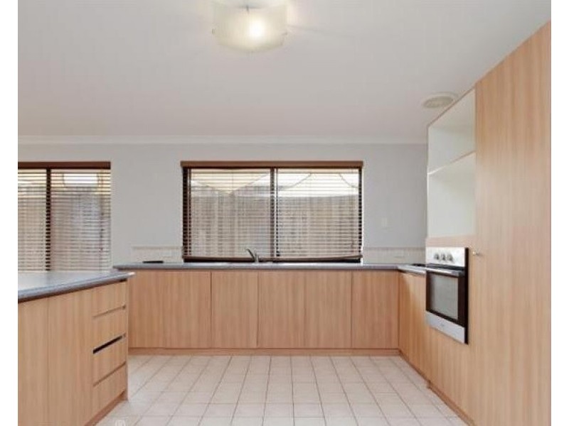 124 Larrawa Circle, Ellenbrook WA 6069