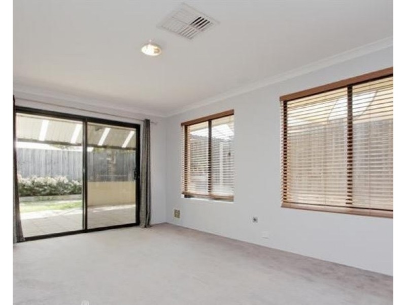 124 Larrawa Circle, Ellenbrook WA 6069