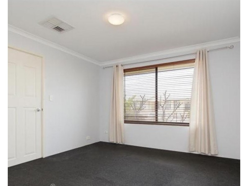 124 Larrawa Circle, Ellenbrook WA 6069