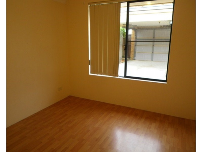 16 St Tropez Vista, Ellenbrook WA 6069