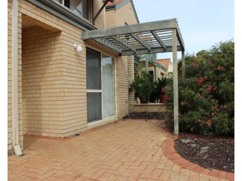 49 Lakefront Circle, The Vines WA 6069