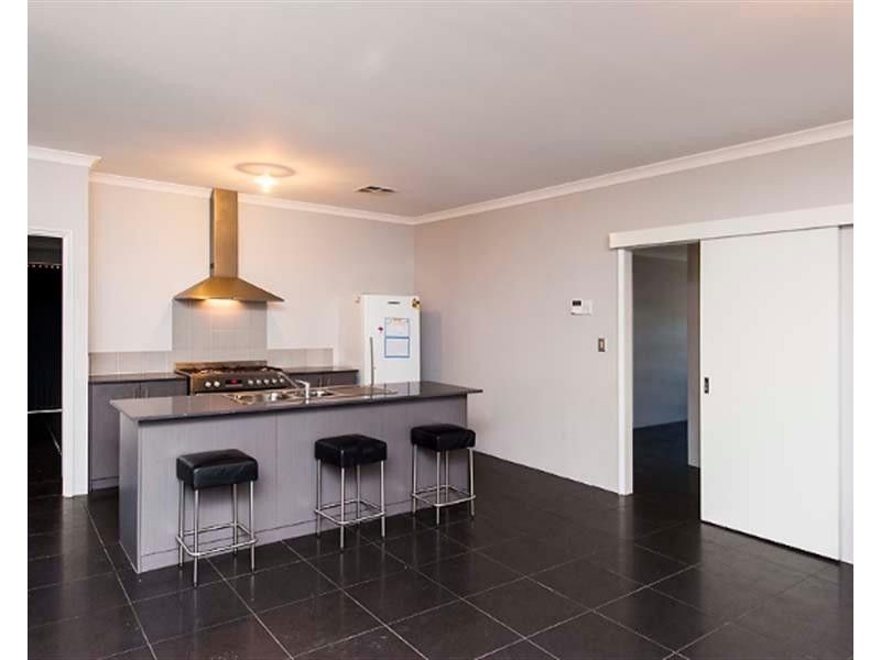 39 Hurd Road, Bullsbrook WA 6084