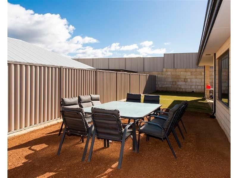 39 Hurd Road, Bullsbrook WA 6084