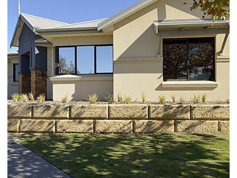 16 Edingley Street, Aveley WA 6069