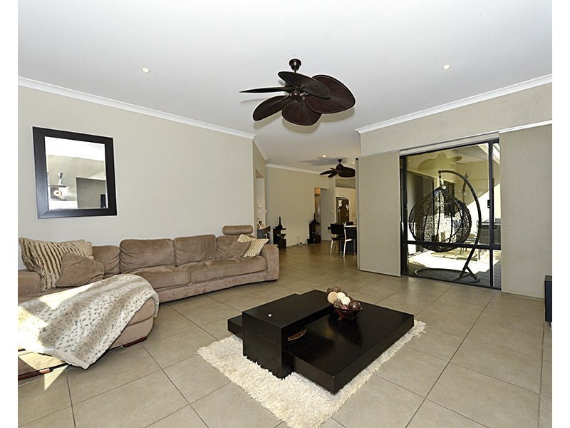 16 Edingley Street, Aveley WA 6069