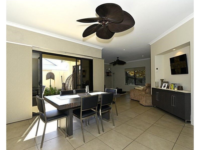 16 Edingley Street, Aveley WA 6069