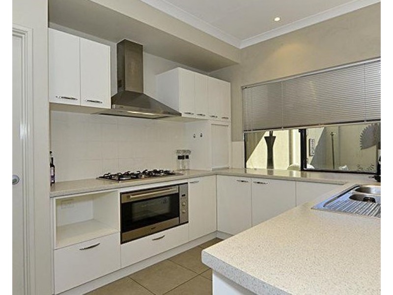 16 Edingley Street, Aveley WA 6069