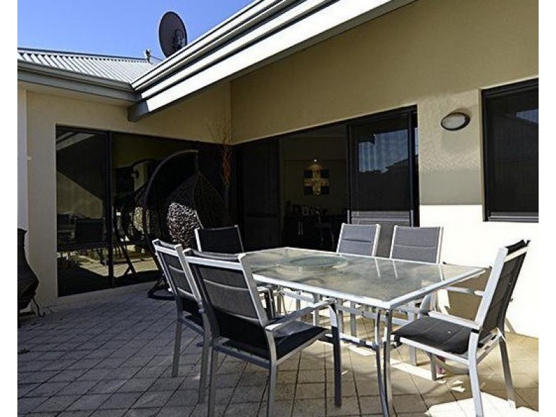 16 Edingley Street, Aveley WA 6069