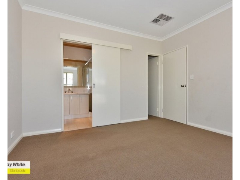 3 Yarwood Nook, Aveley WA 6069