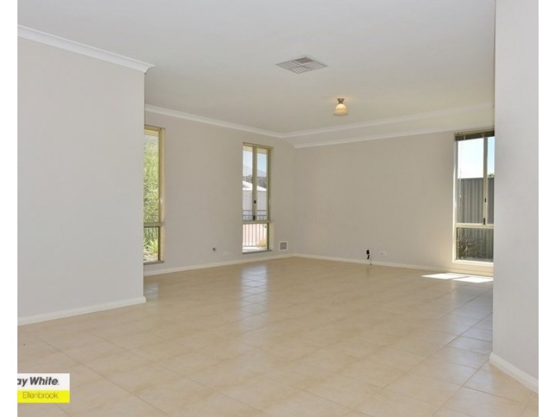 3 Yarwood Nook, Aveley WA 6069