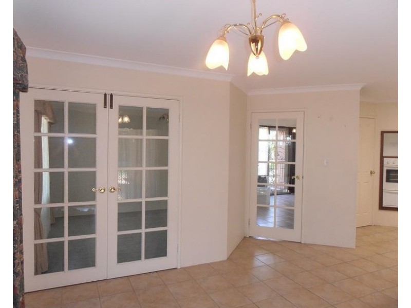 29 Midsummer Circle, Ellenbrook WA 6069