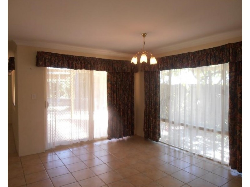 29 Midsummer Circle, Ellenbrook WA 6069