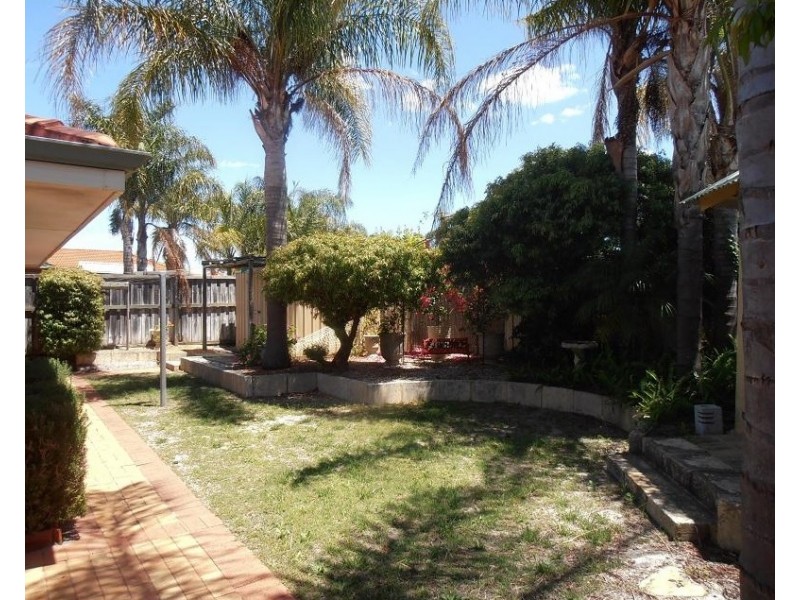 29 Midsummer Circle, Ellenbrook WA 6069