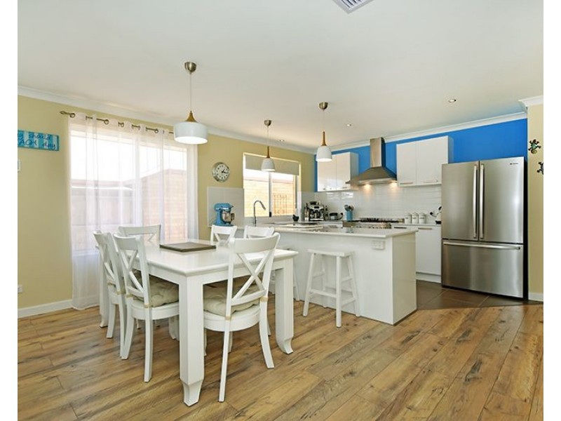 17 Brontie Avenue, Ellenbrook WA 6069