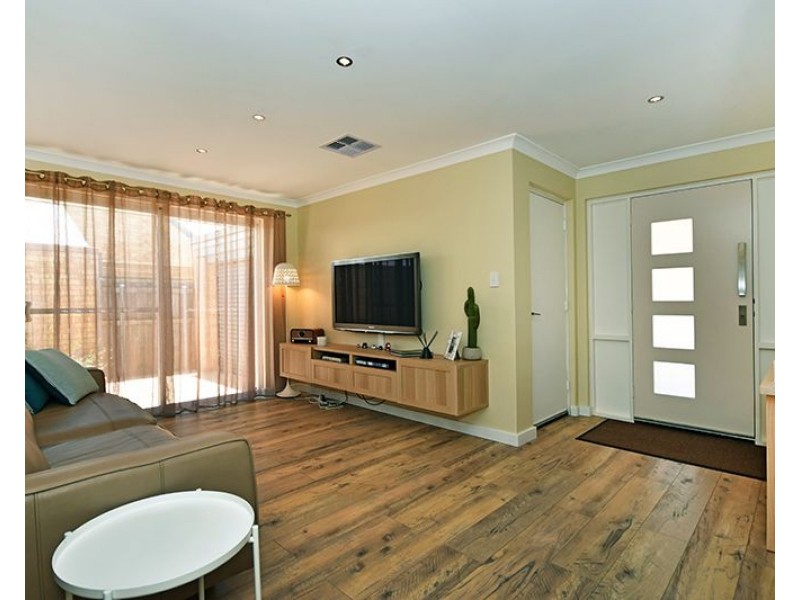 17 Brontie Avenue, Ellenbrook WA 6069