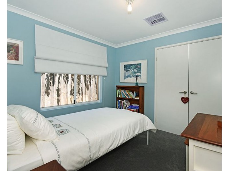 17 Brontie Avenue, Ellenbrook WA 6069