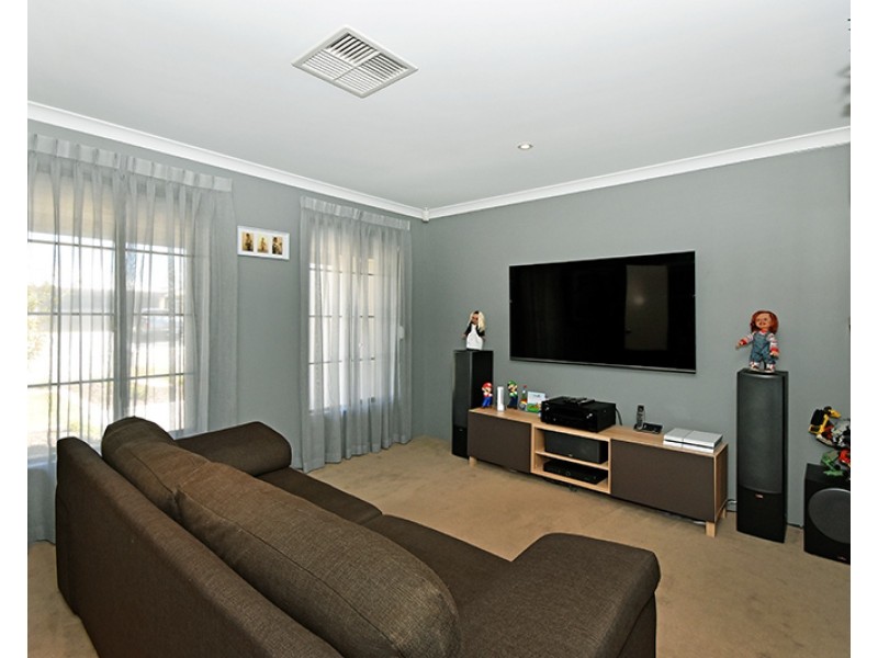 3 Peri Link, Ellenbrook WA 6069