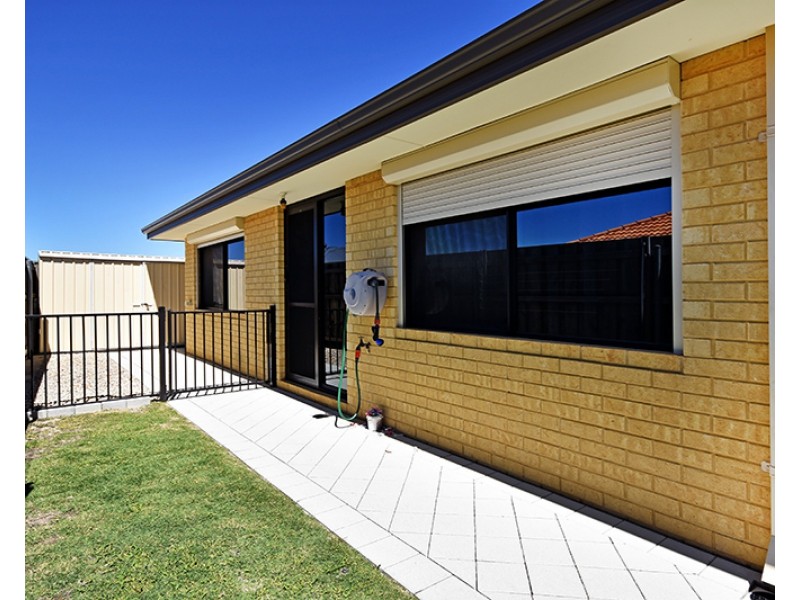 3 Peri Link, Ellenbrook WA 6069