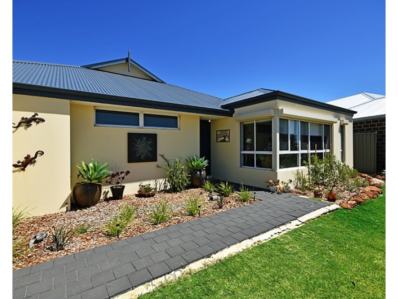 77 Farmener Parkway, Ellenbrook WA 6069