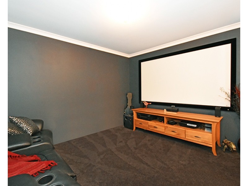 77 Farmener Parkway, Ellenbrook WA 6069