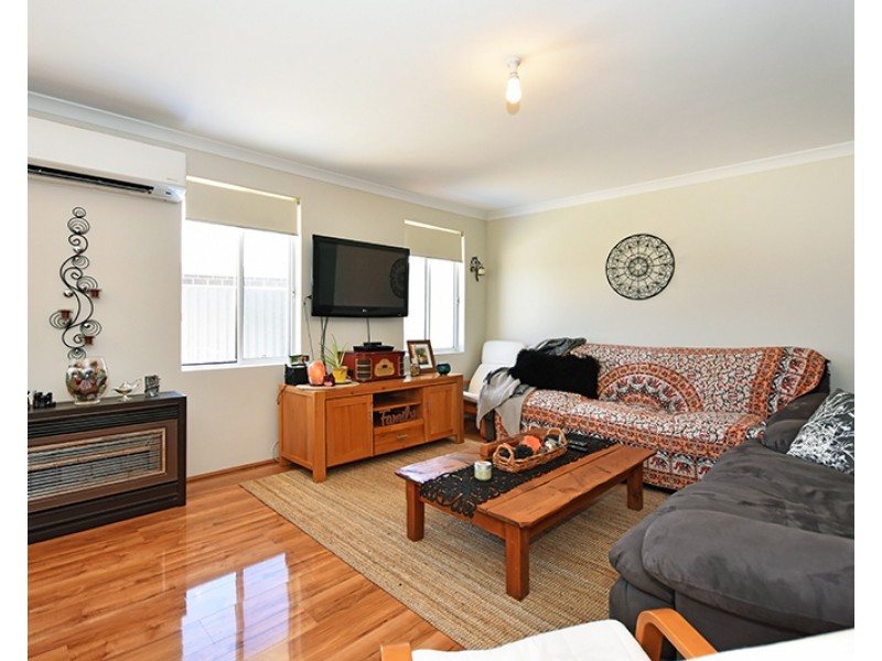 77 Farmener Parkway, Ellenbrook WA 6069