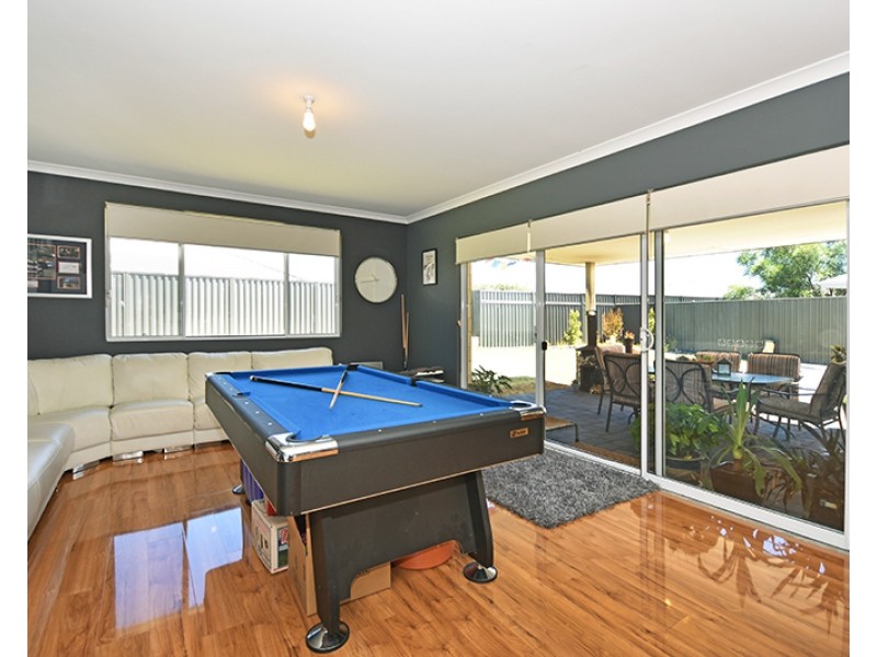 77 Farmener Parkway, Ellenbrook WA 6069