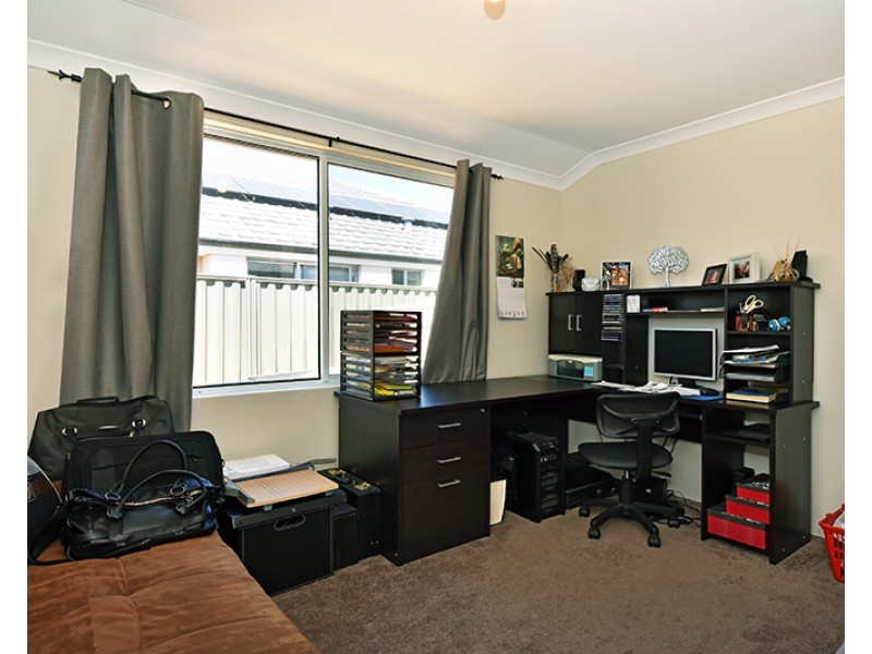 77 Farmener Parkway, Ellenbrook WA 6069