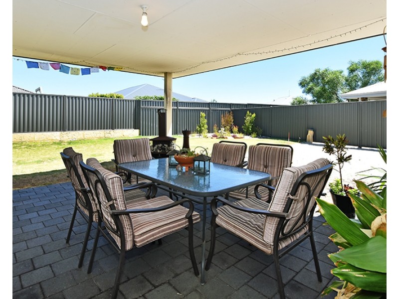 77 Farmener Parkway, Ellenbrook WA 6069