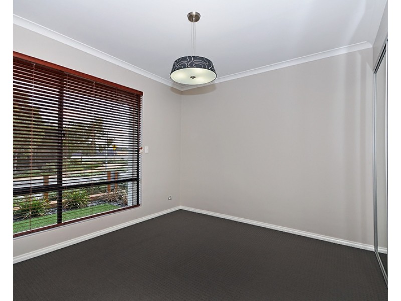 5 Stanbury Crescent, Ellenbrook WA 6069