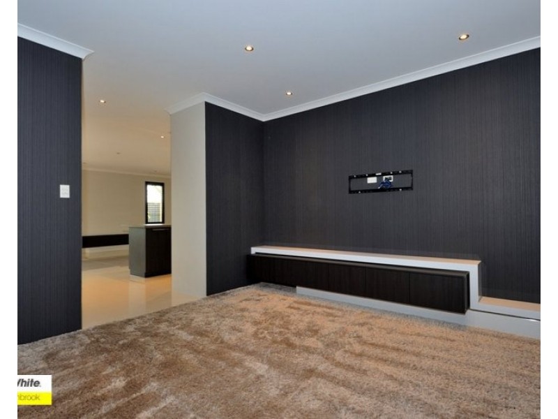 19 Virago Street, Aveley WA 6069