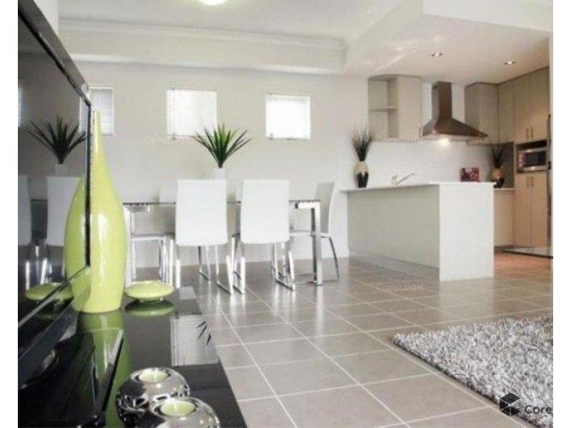 23/2 villa Pass, Ellenbrook WA 6069