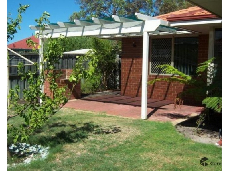 2/10 Snow wood Avenue, Ellenbrook WA 6069