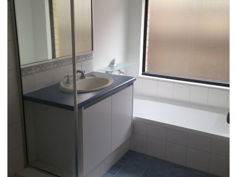 9 Birkett Circle, Ellenbrook WA 6069